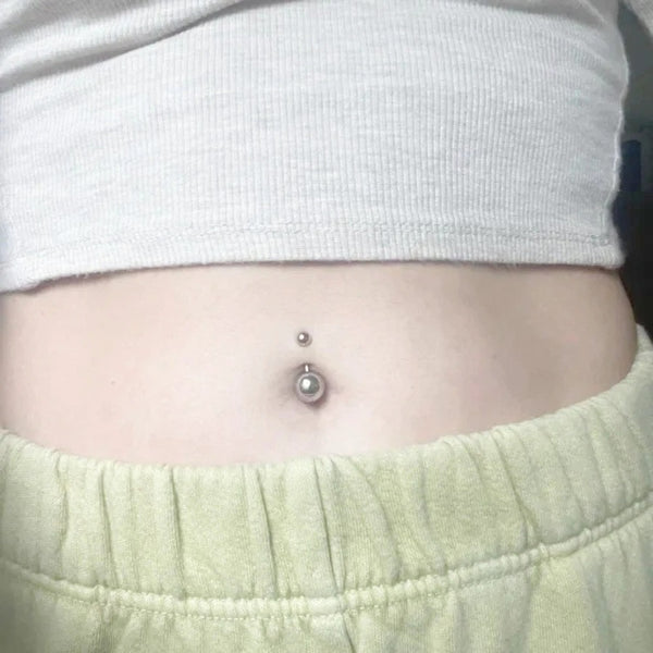 Surgical Steel 14g Classic Navel Barbell.